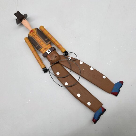 Vintage Dept 56 Carved Articulated Wooden Cowboy Gaucho - Philippines - Picture 4 of 7